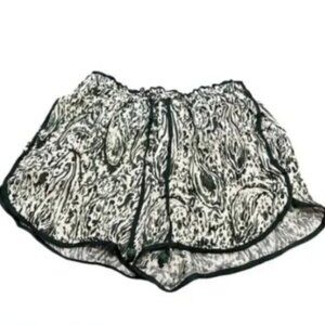 White Green Abstract Shorts Hippie Tropical Jungle Outdoors Vintage Artsy 90s